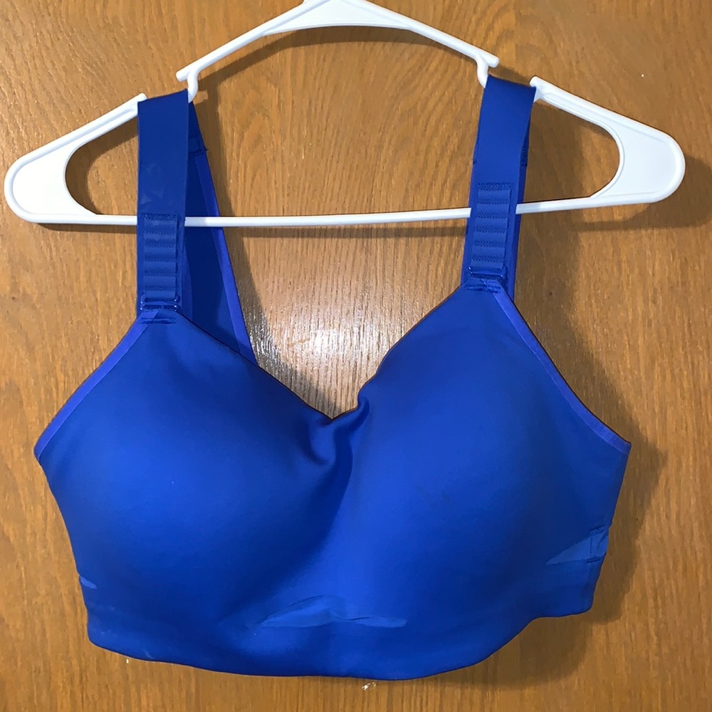 Blue lululemon bra